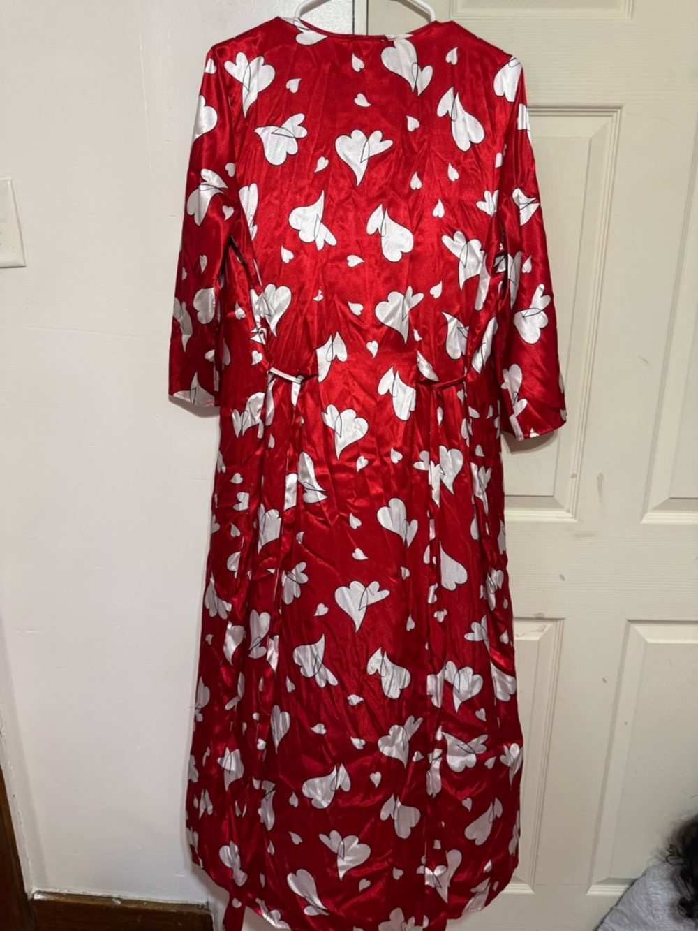 Intimo Red Satin Heart-Print Robe & Slip - Picture 5 of 7